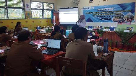 WORKSHOP STRATEGI PEMBELAJARAN UNTUK MENINGKATKAN KEMAMPUAN   NUMERASI SISWA