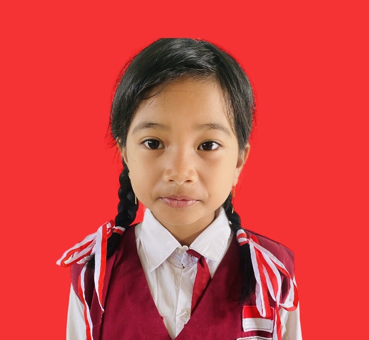 <center>Koming Adeliya Diantari<br>3</center>