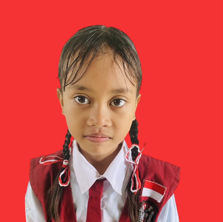 <center>Ni Komang Putri Natasya<br>3</center>